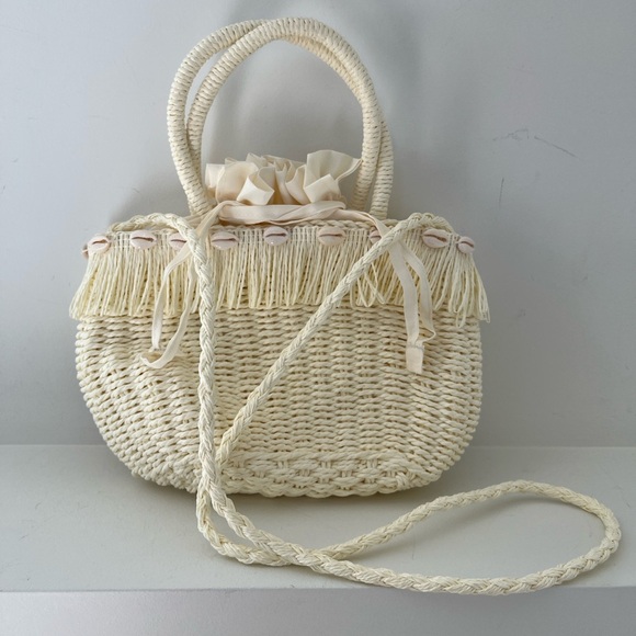 WOVEN Shell Fringe Detail Cross Body Bag Drawstring Closure Boho Vacation Chic - Picture 4 of 16